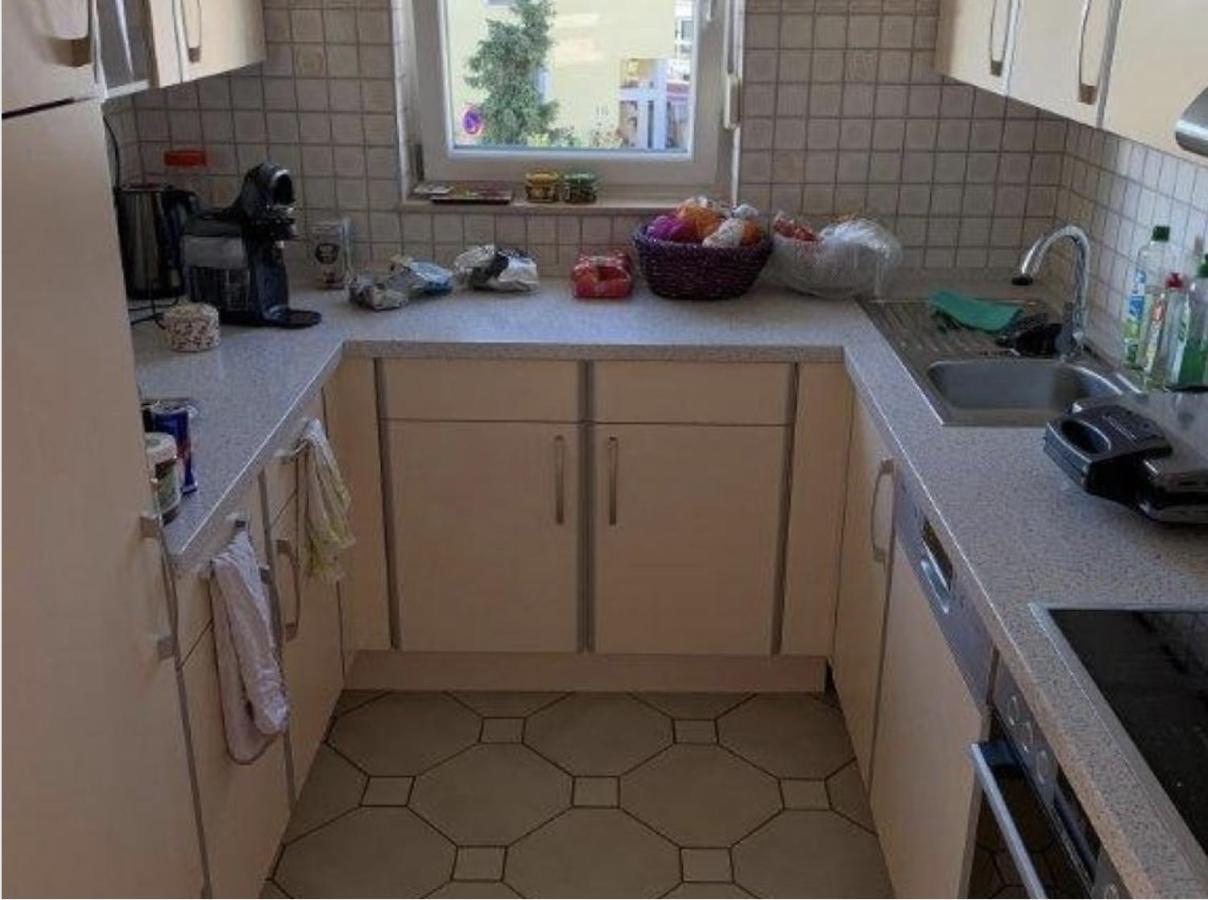 Sonnige 3 Zimmer Wohnung Mit Schoenem Balkon Im Gruenen Reutlingen Exterior photo